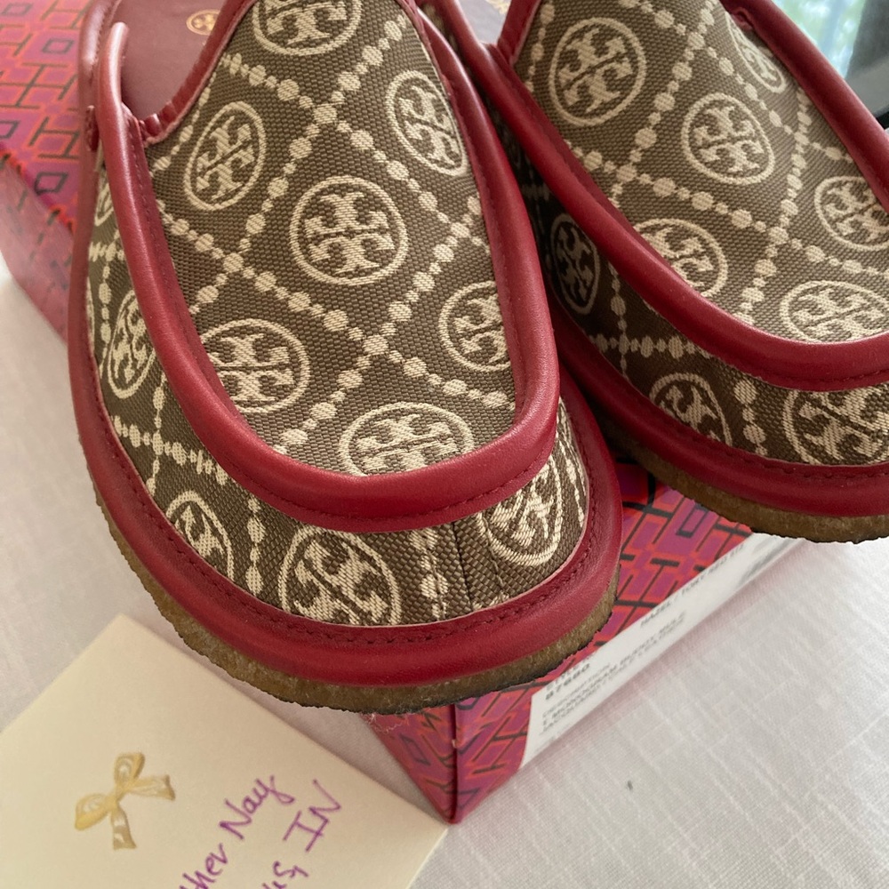 Tory Burch Red and Brown Mules with Distinctive Design - Picture 8 of 9